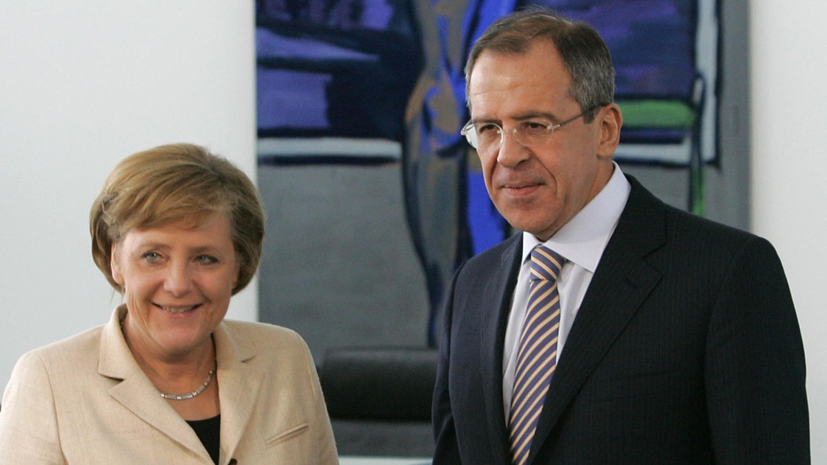 ألمانيا وروسيا تبحثان تهيئة الظروف لإعادة اللاجئين والنزاعات في أوكرانيا وسوريا