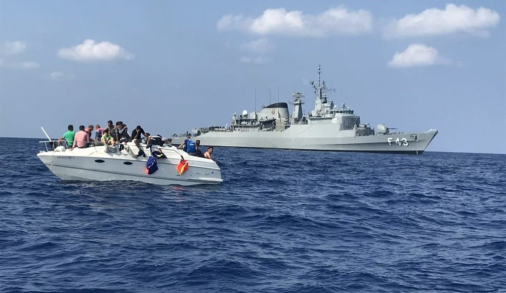 السلطات اللبنانية توقف 30 سوري و عراقي حاولوا الوصول الى قبرص